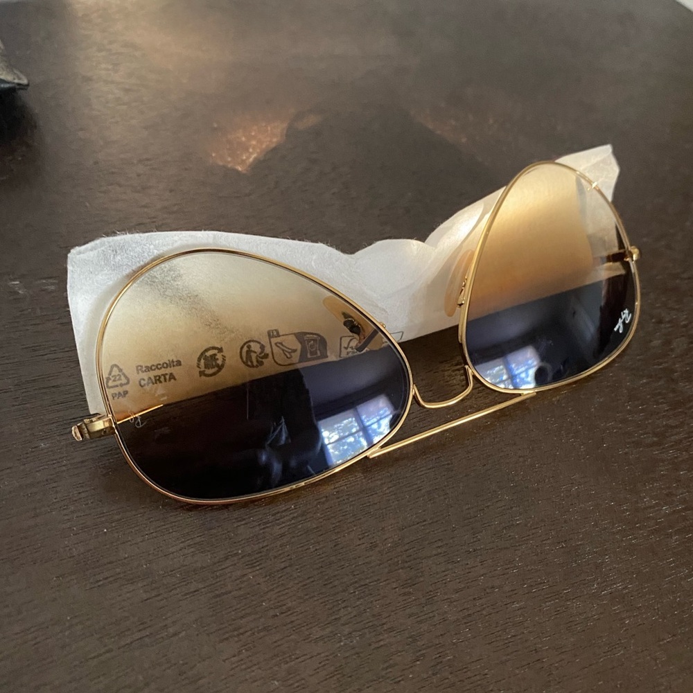 NWT Ray-Ban Aviator Sunglasses